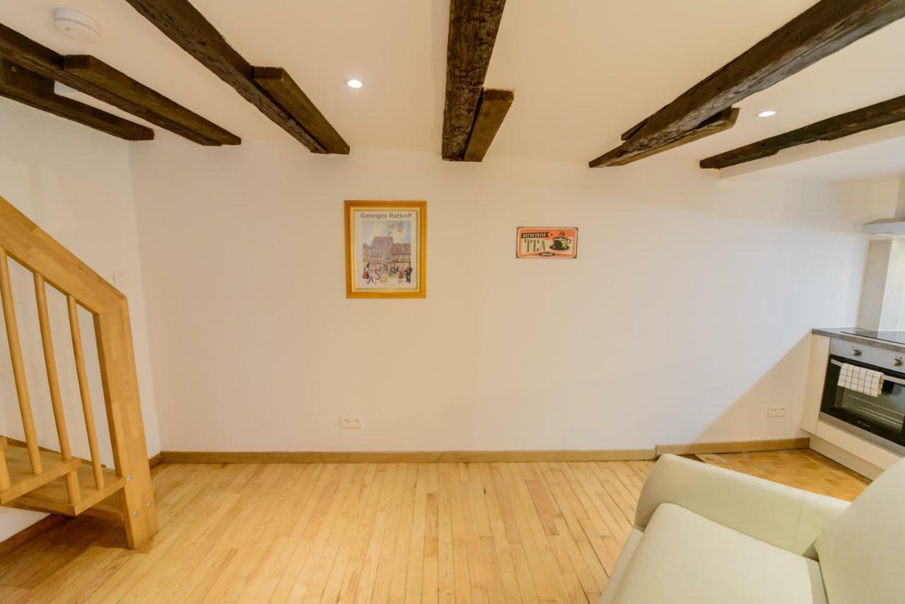Cosy & Quiet Flat In Historical Lively Center Of Apartamento